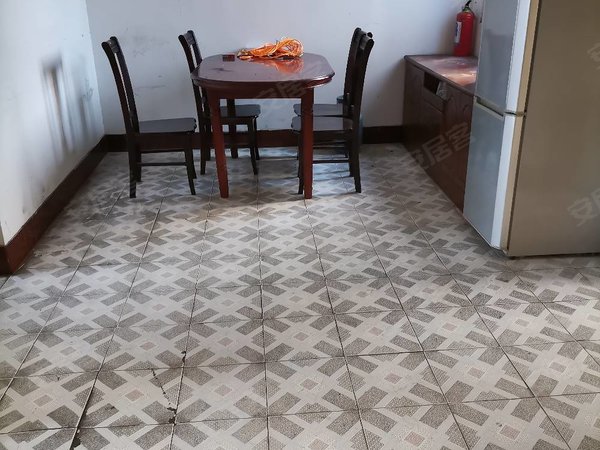 昆山玉山城北兰园一村梅园新村附近兰园一村1500月,看房有钥匙,信息在