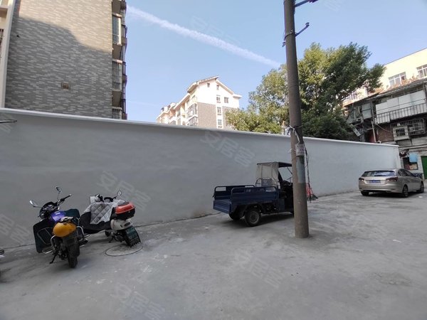 荆州沙市长港路学府街坊吾悦广场 碧桂园新城楚天府 学府街坊旁(永创