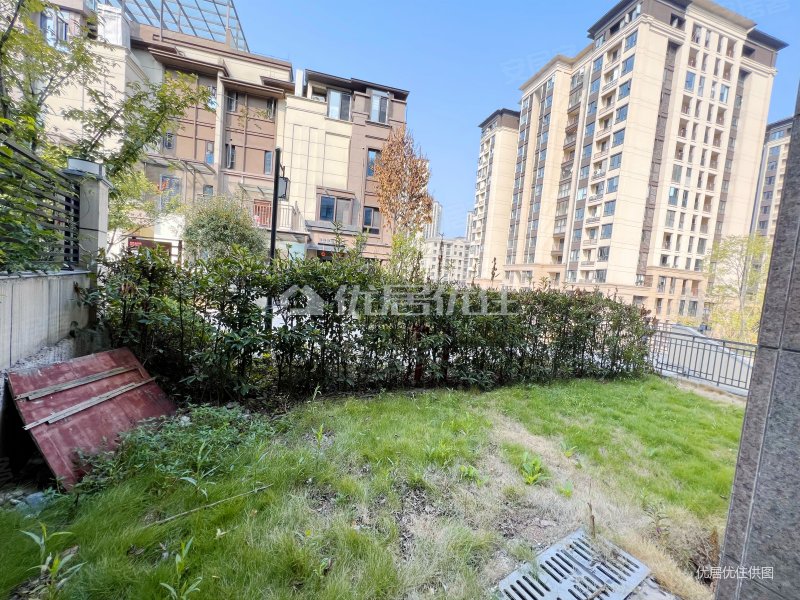 荣盛锦绣南山别墅 四房