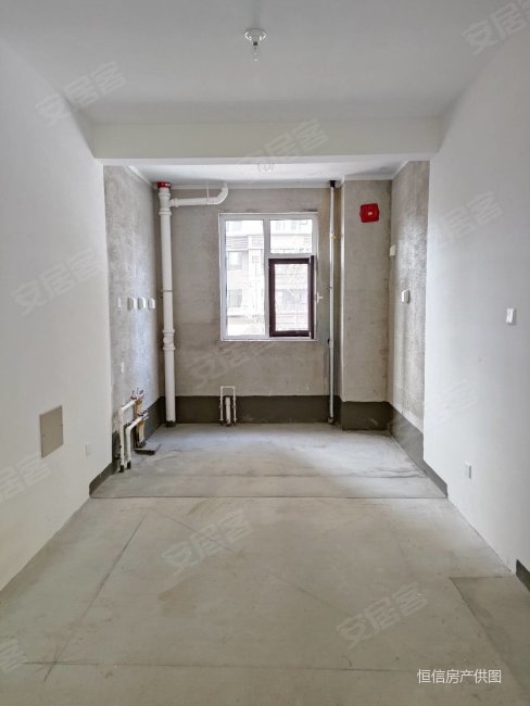 低价 博惠苑西苑现房127平南北通透,带车位储可按揭,博慧苑二手房,95