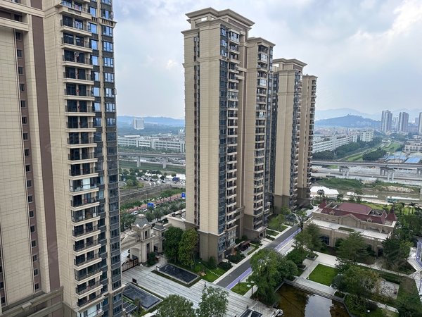 珠海高新区金鼎恒大云锦花园恒大云锦 全新智能三房 全新家电 大气