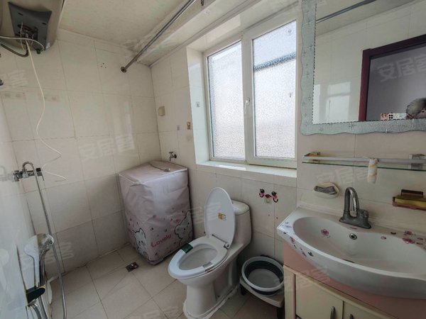 大连甘井子南关岭鹏辉新天居(三期)鹏辉新天居三期 近地铁南关岭站 一室一厅一卫 家具家电齐全出租房源真实图片