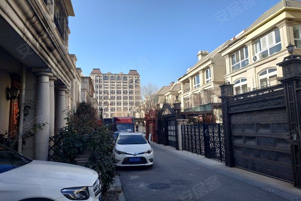 新里西斯莱公馆