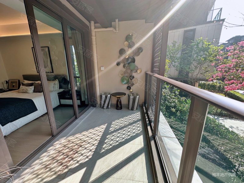 国瑞山湖海庄园别墅