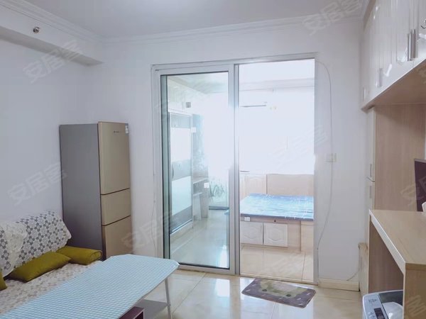 烟台莱山大学城米拉公寓米拉公寓 有空调 业主自住 精装房 家具电器