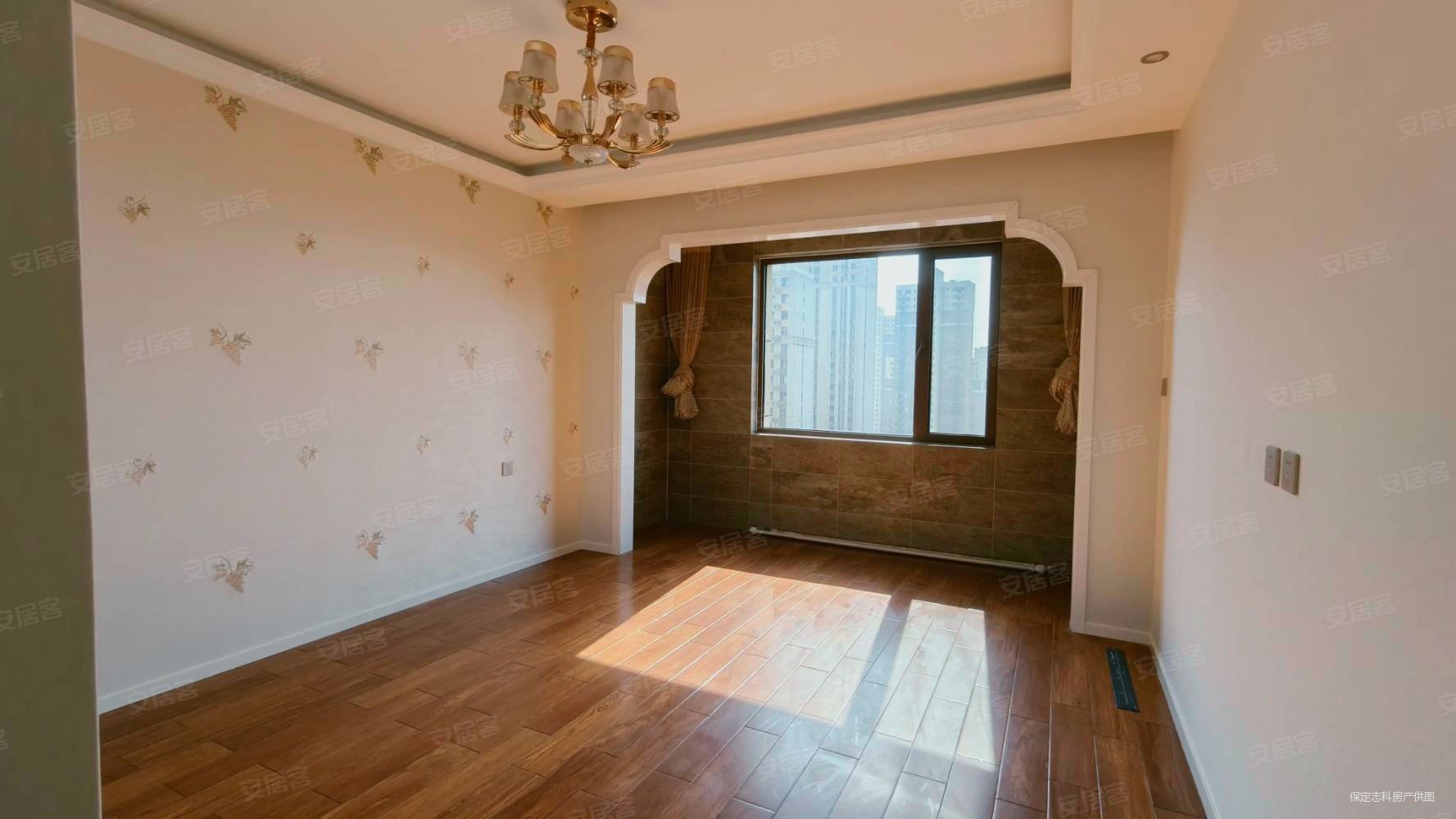 卓正丽景蓝湾(C区)3室2厅2卫146㎡南北158万