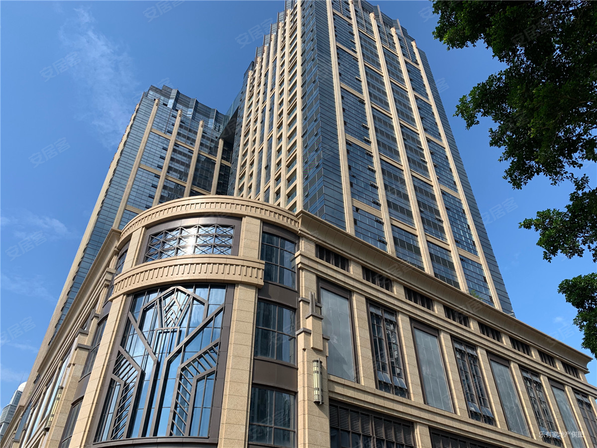 宝能城市公馆4室2厅2卫108.9㎡南北1350万