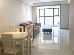 龙口东海官道街融创东海湾精装116平米大3居,精装拎包入住,日租月租年租出租房源真实图片