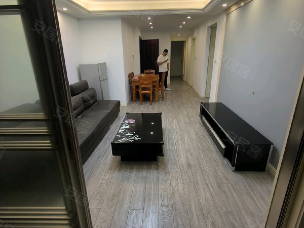 江阴云亭云亭城区爱家尊邸爱家尊邸 2室2厅1卫出租房源真实图片