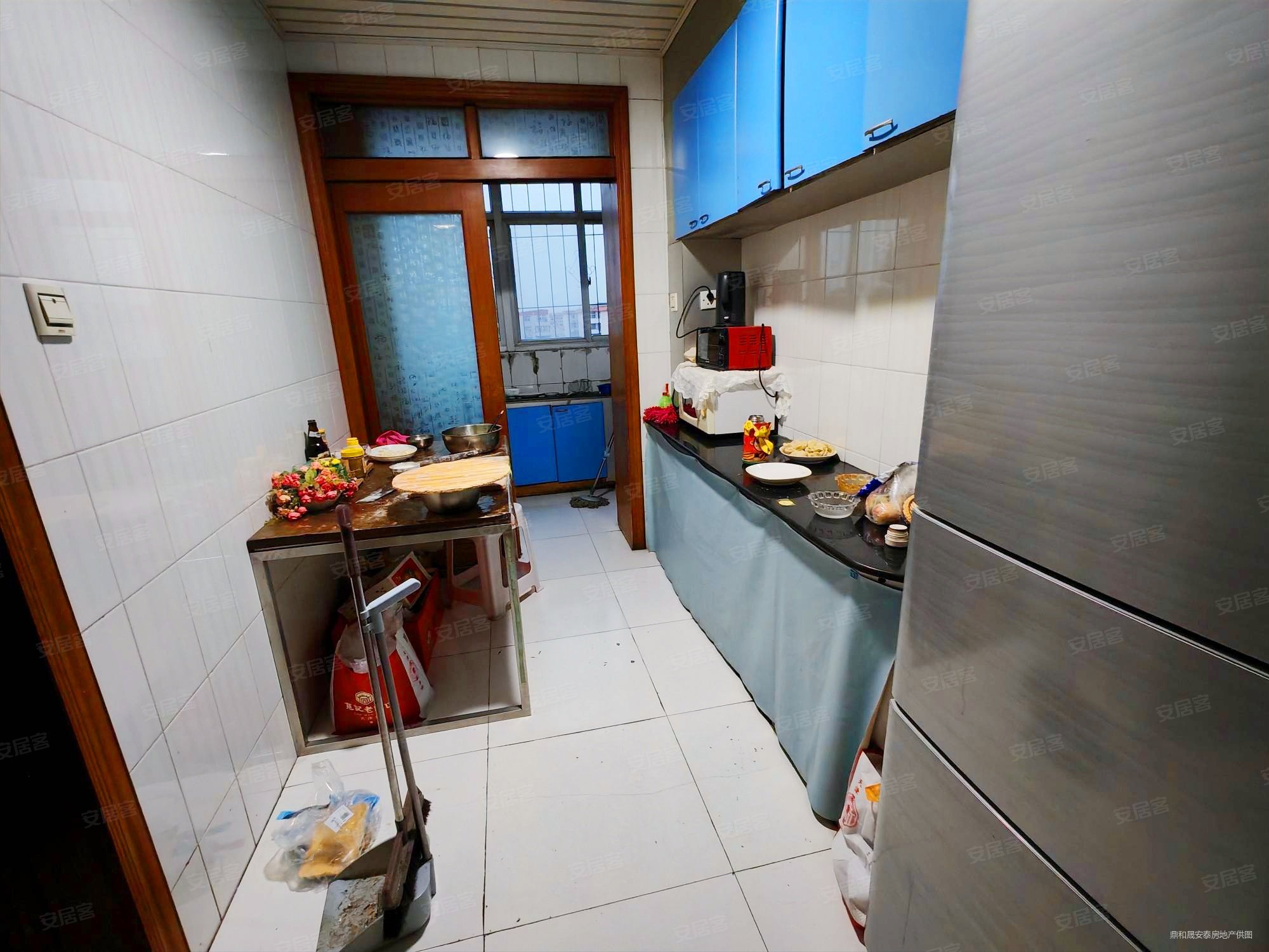 天津房产网>天津二手房>大港二手房>胜利街二手房>兴德里>2000_1500