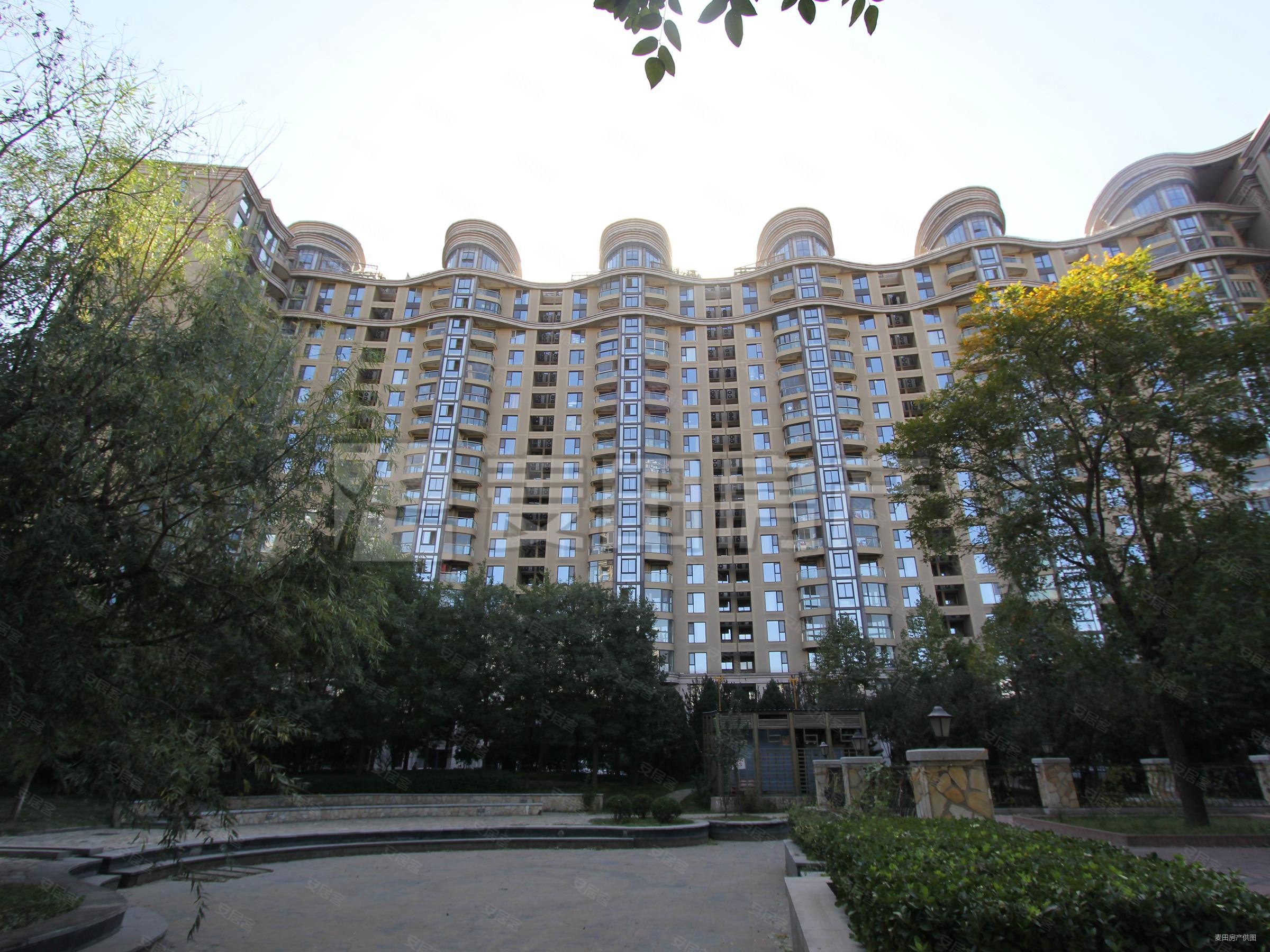 丽都水岸5室2厅4卫298.35㎡南北2680万