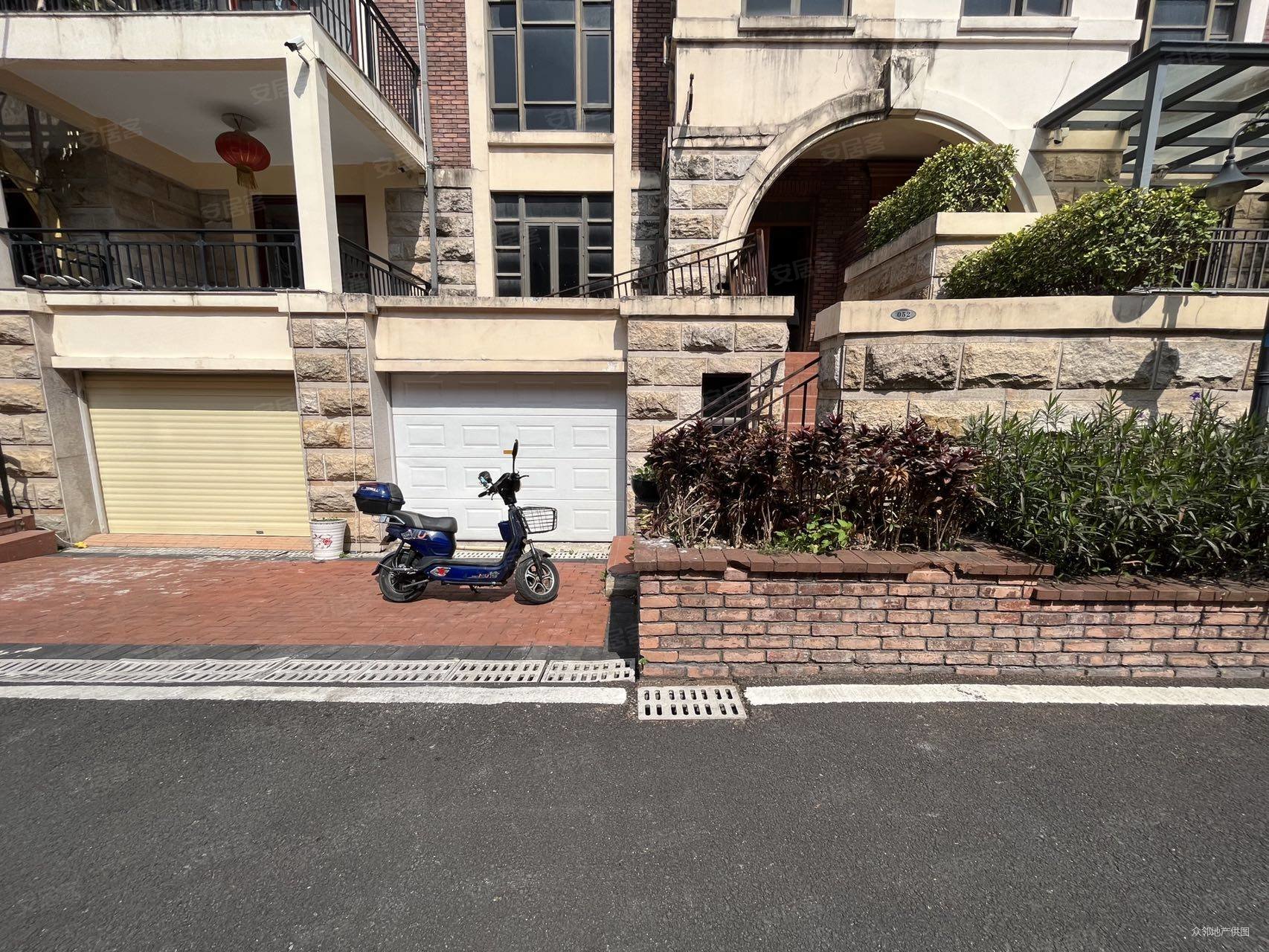 带私家大花园,山水华府(别墅)二手房,348万,6室4厅,5卫,336平米-惠州