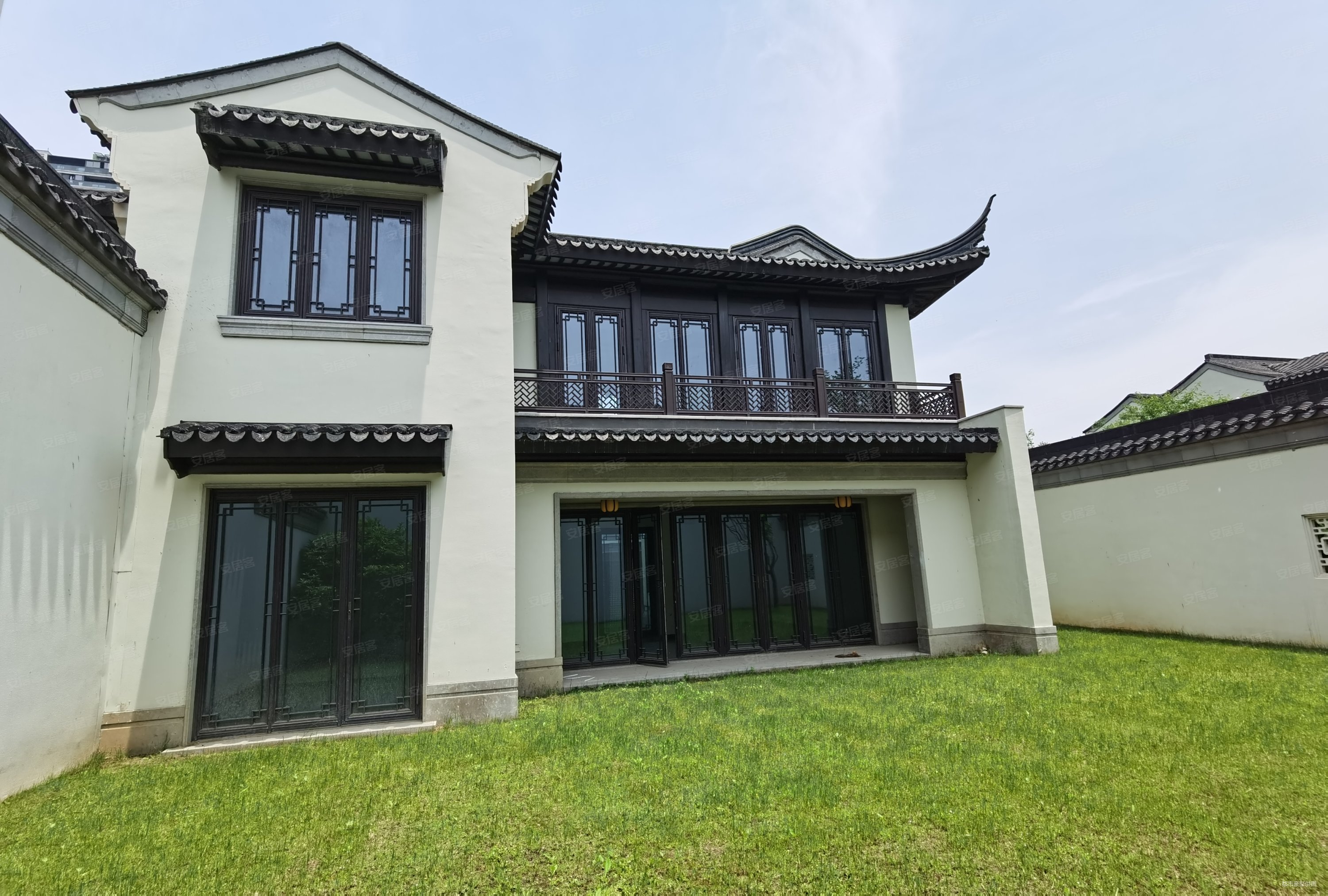 绿城桃源小镇品霞苑别墅