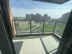 南京六合龙池龙池地铁口 大小单间整租房 精装修 配套齐全出租房源真实图片