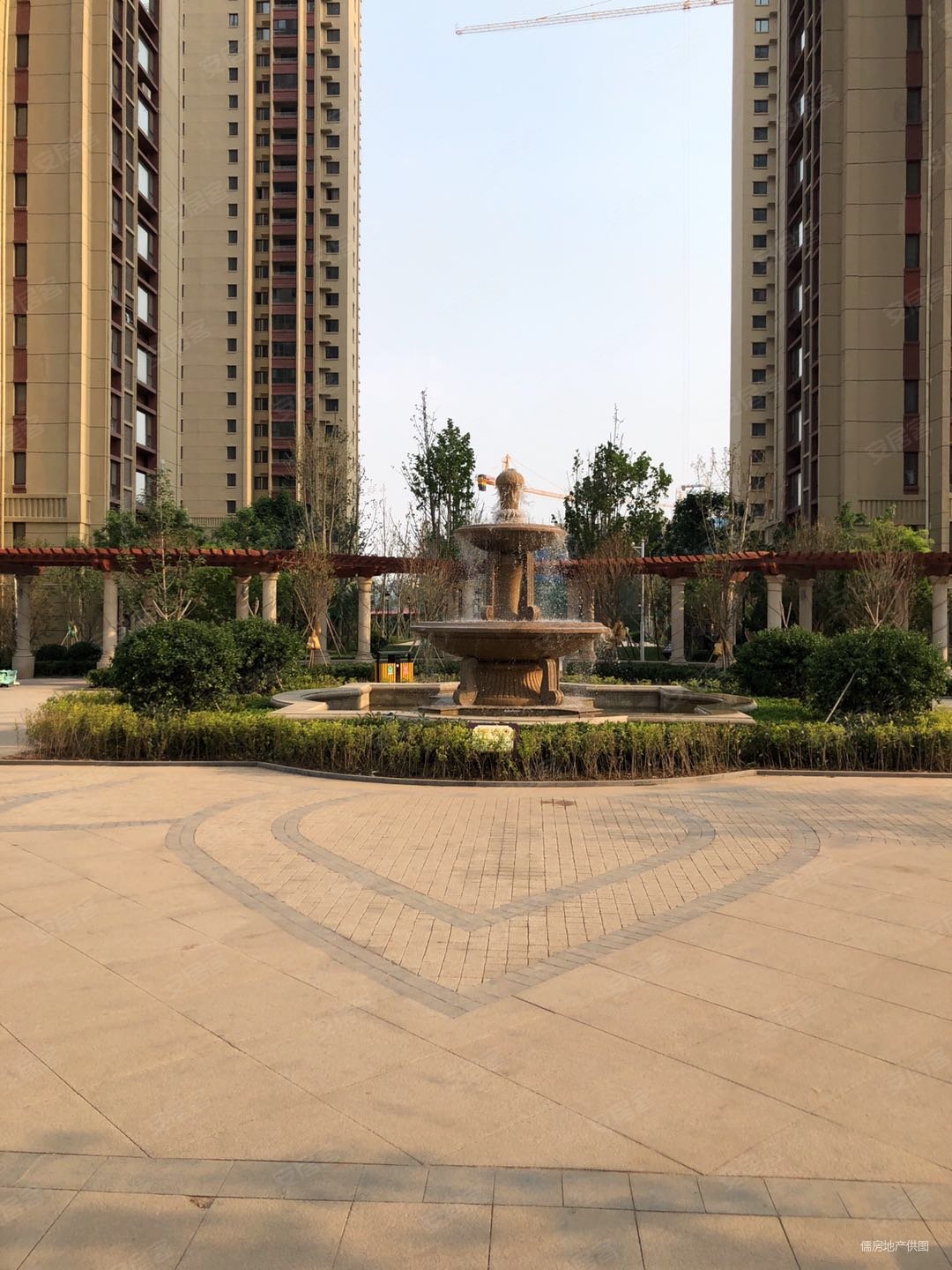 万达商圈外滩壹号精装两室阳光满屋景观房93平仅75万