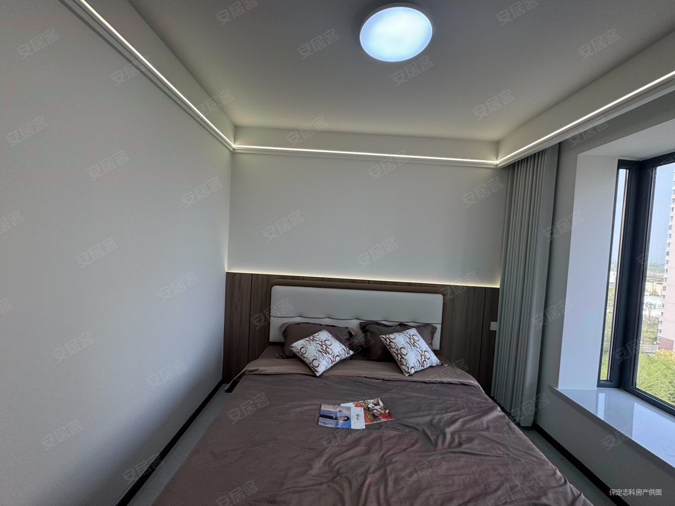 维多利亚夏郡3室2厅2卫137.1㎡南北105.8万