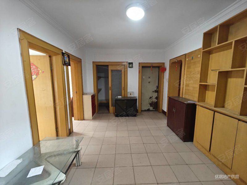 东新苑二层可过户可贷款出行方便随时可看