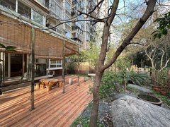 一楼带超大私家花园 武昌中北路 稀有户型 两室 带暖气可办公