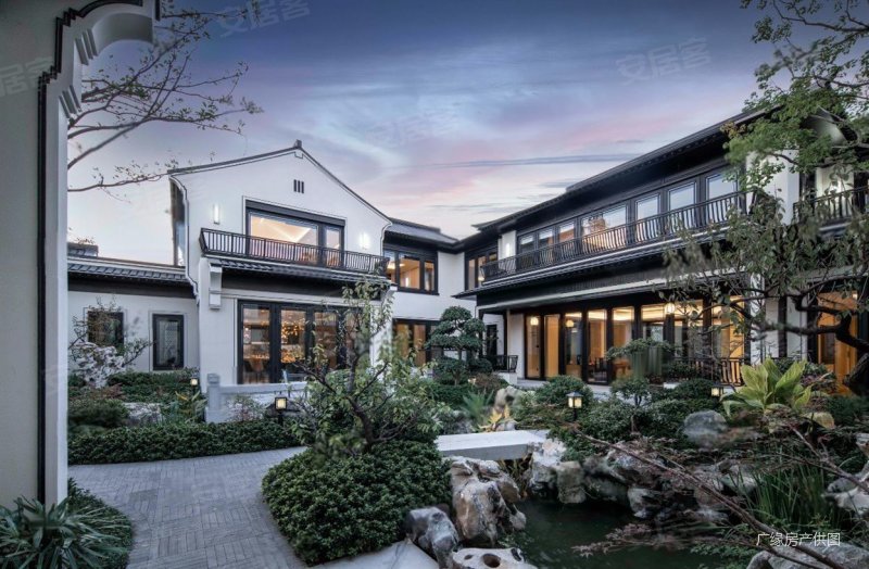 行到水穷处,坐看云起时,太湖边的苏式园林别墅,四亩地大花园,昌兴复园