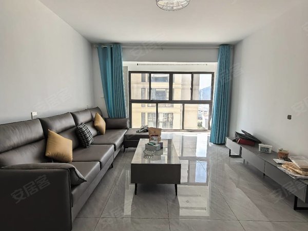 金华武义县武义城东程王佳苑二区出租：程王佳苑4室2厅1厨2卫，精装修，拎包入住，随时看房出租房源真实图片