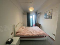 桂林秀峰嘉多国际广场万象城铂寓B座 单间配套 精装修 可拎包入住 设施设备应俱全出租房源真实图片