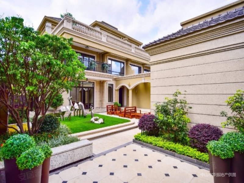 三乡雅居乐独栋别墅独特设计实用性性中山温泉旁