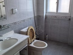 扬中扬中市区市中心杏林小区2楼，三室两厅两卫，精装修，市中心，交通便利出租房源真实图片