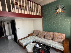 庆阳西峰西峰城区附二小 对面 东城锦绣 精装修复式 家具家电齐全 干净整洁出租房源真实图片