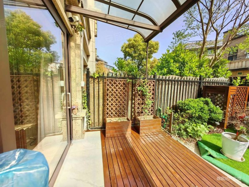 保利铃兰公馆公寓住宅