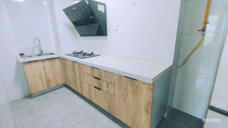 套三双卫户型,业主诚心,居家装修,拎包即入住,五彩城西区二手房,93万