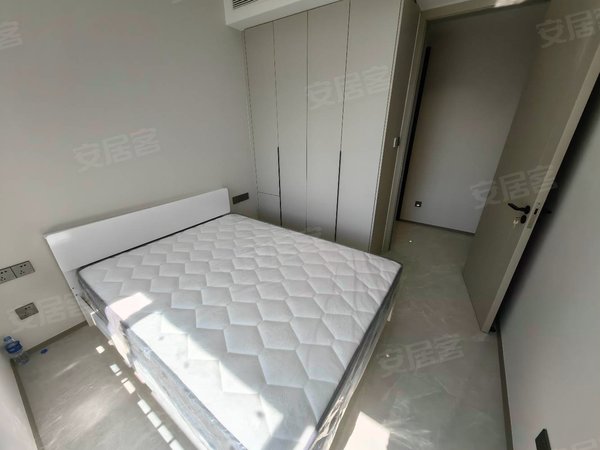 深圳南山大学城远洋天著华府远洋天著华府 配齐全新家电 精装四房二卫