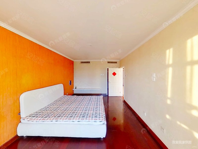 万豪国际公寓2室1厅2卫160.01㎡南1110万