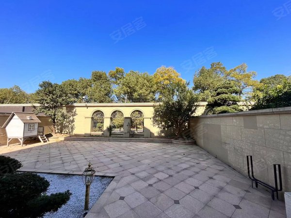 杭州萧山闻堰湘湖壹号豪宅天花板,湘湖壹号边套出租,豪华装修带,欢迎