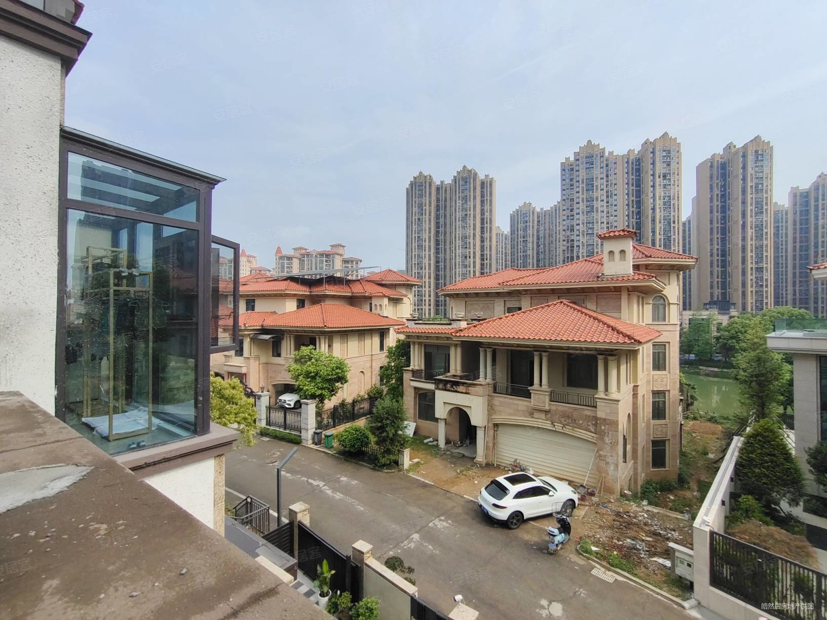 长沙玫瑰园(别墅)6室2厅4卫566㎡南北858万