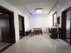 建湖哥伦布广场建湖东方广场出租:西苑小区,2室1厅1卫,设施齐全,拎包入住。出租房源真实图片