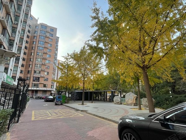 北京朝阳潘家园松榆西里潘家园10号线 松榆西里小区小开间 独卫 随时