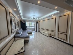 淮安洪泽泽田广场湖畔新城一楼三室二厅精装出租卡,靠近汉开出租房源真实图片