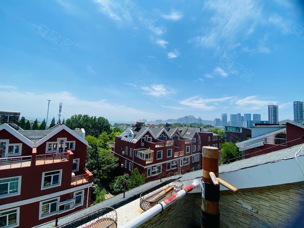 青岛崂山石老人美林小镇美林小镇看海 别墅 挑空厅 带院可 办公居家带