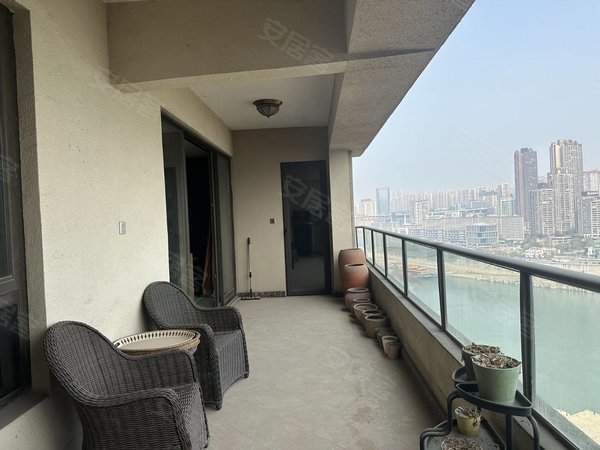 重庆安居客>重庆租房>江北租房>江北嘴租房>寰宇天下观澜苑a区>寰宇