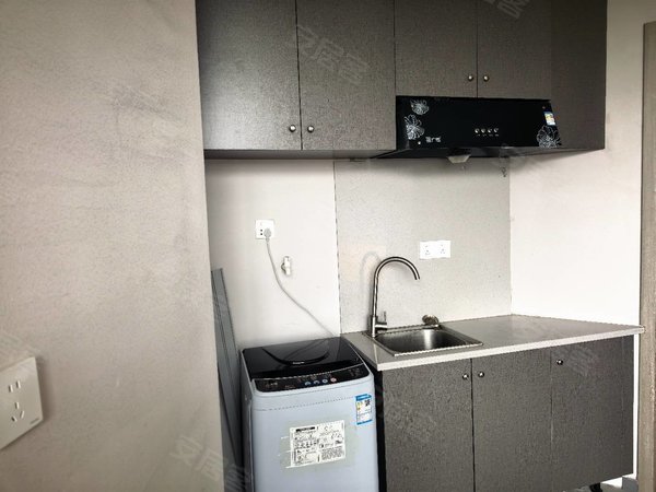 金华婺城秋滨工业区唐宅新区房東无中介費  唐宅夜市 蟠龙  蒋马上背  零跑汽车可短租出租房源真实图片