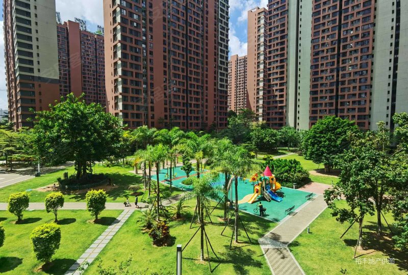 金域华府二期3房  中高楼层看花园  业主诚心出售