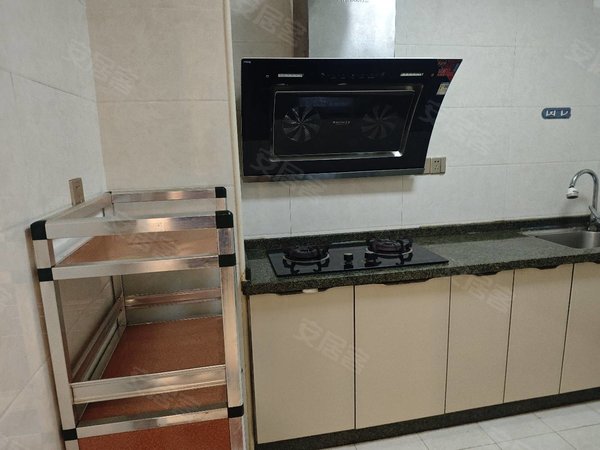 桂林七星三里店国贸益华城急租 三里店益华城 一房两厅 家电齐全民用水电 电梯高楼层出租房源真实图片