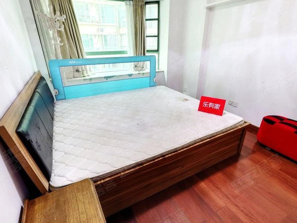 深圳福田保税区朗庭豪园精装3房业主诚心出租,看房方便出租房源真实