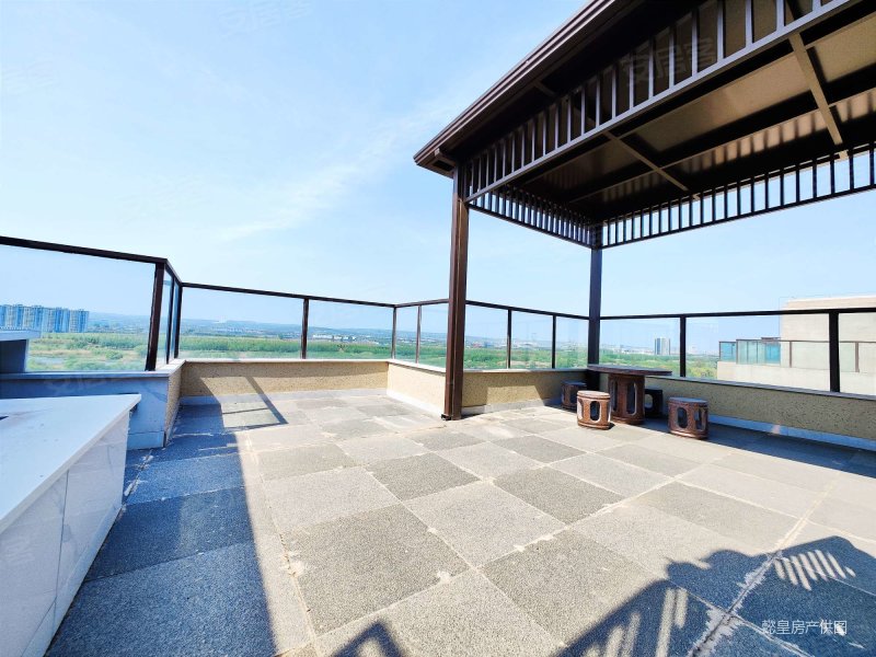 花緹香域 洋房复式 带露台