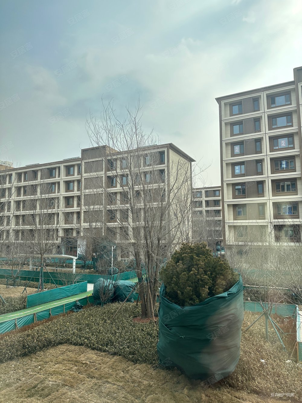 天津房产网>天津二手房>东丽二手房>东丽湖二手房>复地林与里玖邻花园