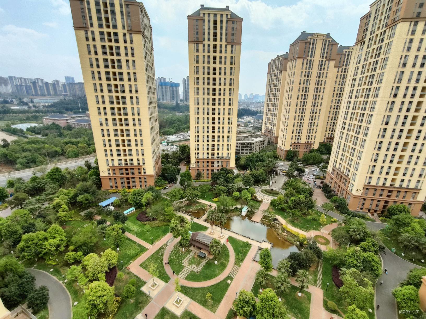 140万196平5室4位2梯3户盘龙区茨坝天宇澜山