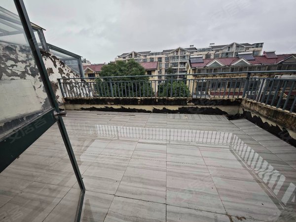 昆山张浦张浦昆山市名城花园(别墅)张浦菜厂旁边精装一室一厅出租带50