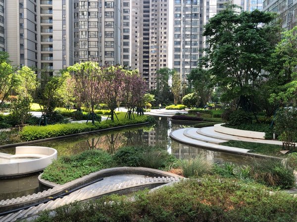 昆明官渡巫家坝绿地巫家坝壹号2500精装三房首租.