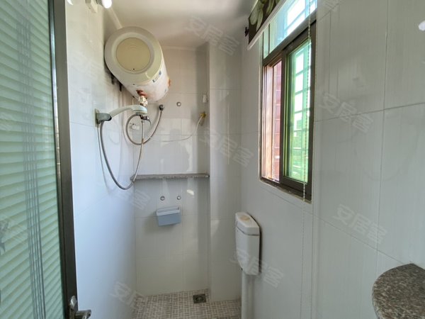 汕头龙湖夏桂埔南碧埠自建房近泰安合盛广场超大温馨大套间带阳台采光无遮挡楼下可停车全套齐出租房源真实图片