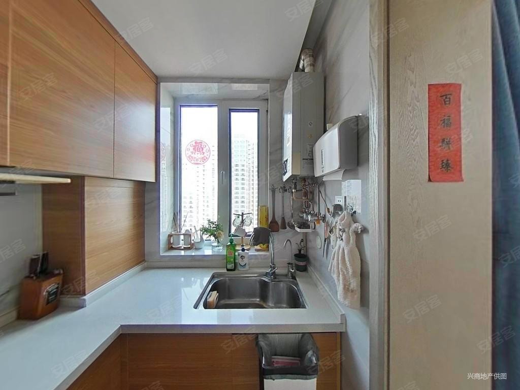 中建国际港4室1厅2卫153.64㎡南北650万